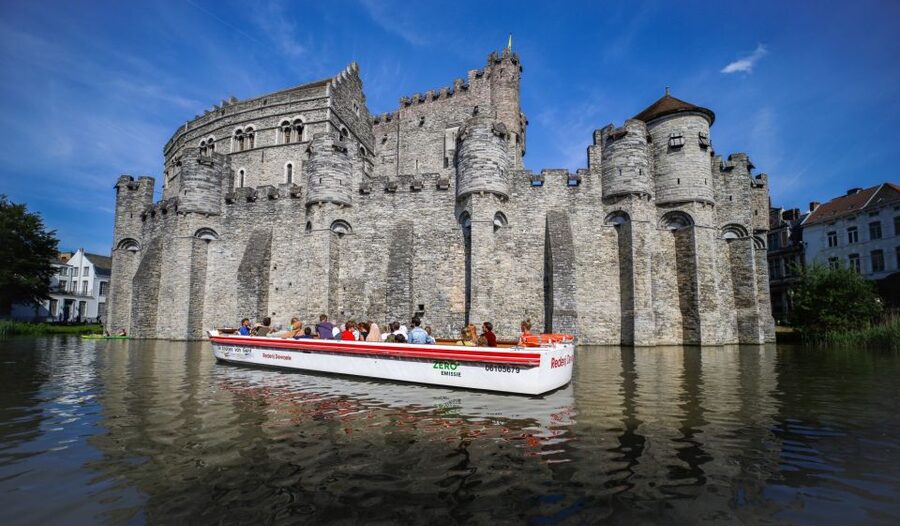 Ghent: 40 Minute Medieval Center Guided Boat Tour - Is $12 good value for a 40-minute cruise?