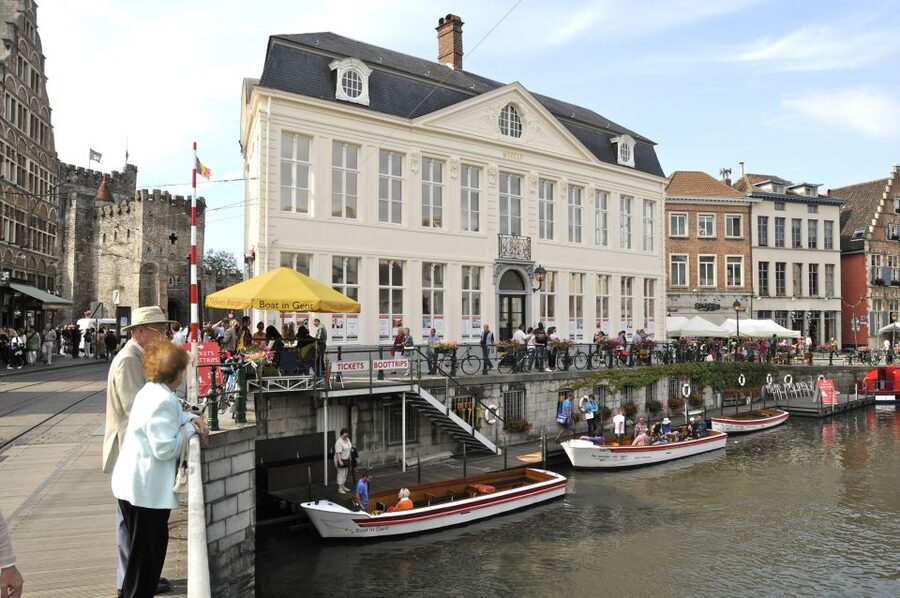 Ghent: 50-Minute Medieval Center Guided Boat Trip - Guildhalls and the old working city
