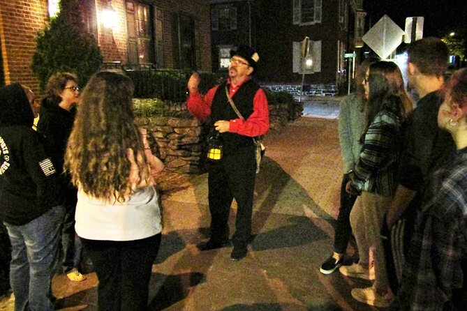 Ghost Tour: History and Haunts - Family Friendly - Best in Gettysburg - The guides shape the experience