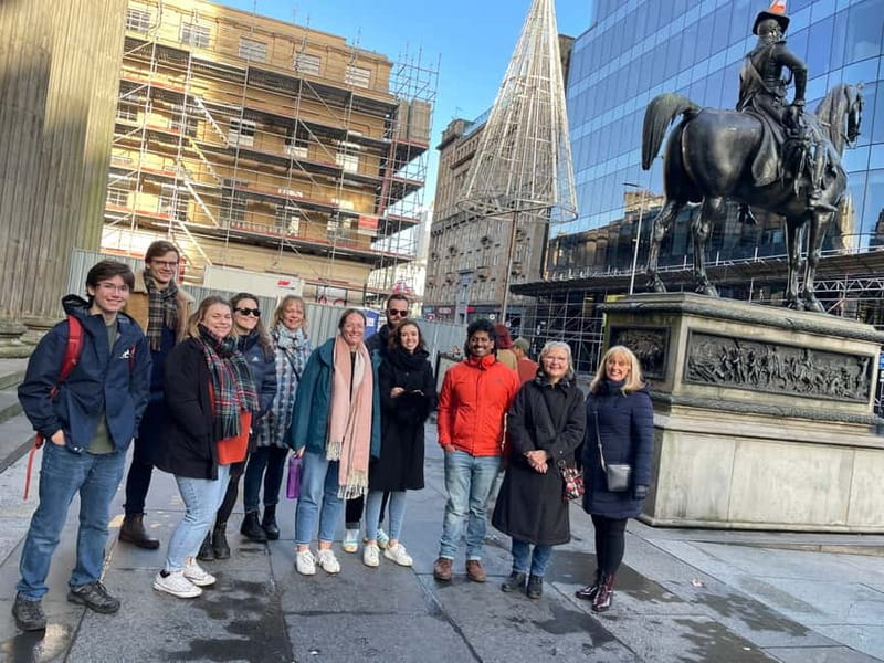 Glasgow: Historical Walking Tour: Guided by a local actor - Why this Glasgow walk works so well