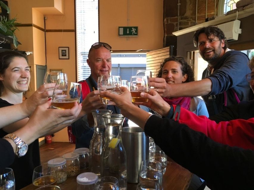 Glasgow: Pubs & History Guided Walking Tour with Beer - William Harley gives Glasgow’s beer story a human face
