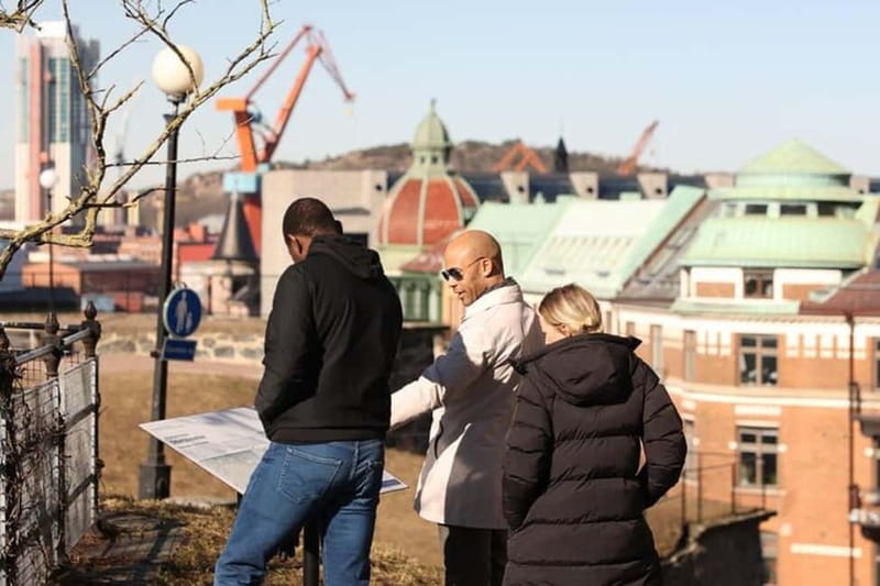 Gothenburg: Historical Walking Tour in Central City - Why this walk works best at the start of your stay
