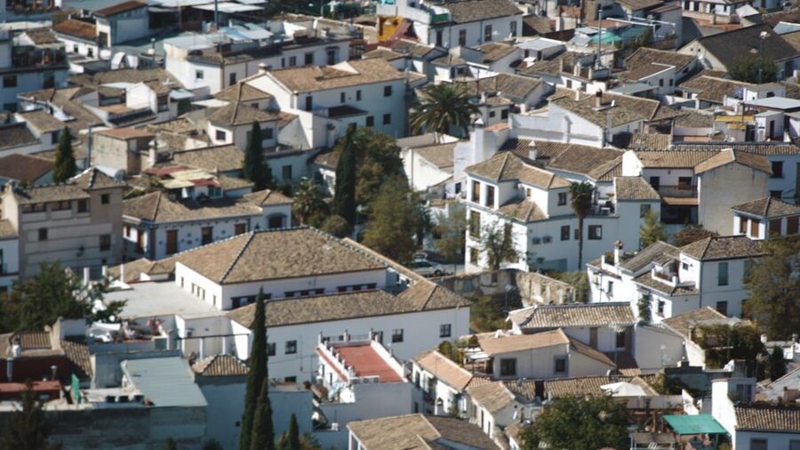 Granada: Historical City Center Guided Segway Tour - Entering Albaicin’s narrow streets