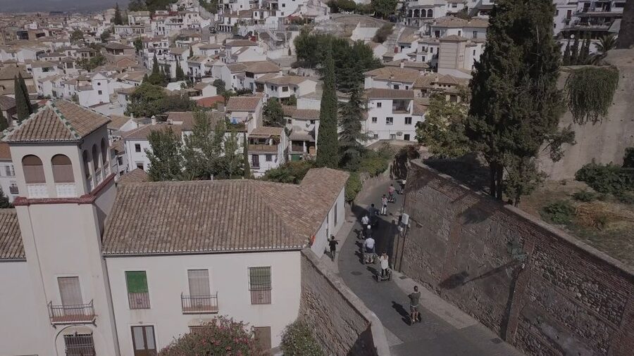 Granada: Historical City Center Guided Segway Tour - The view from San Nicholas Square