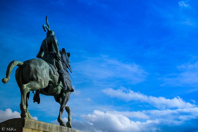 Guided Tour of Historic and Monumental Trujillo - Start with Trujillo’s grand Plaza Mayor