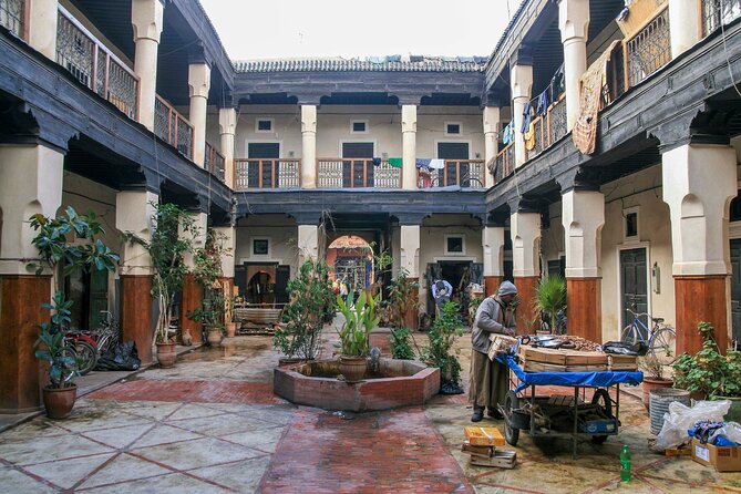 Half Day Guided Tour in Marrakech History & Culture - Carpet Souk and the art of asking questions