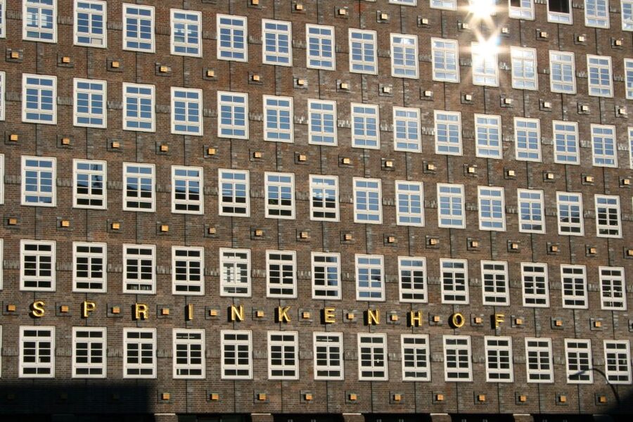 Hamburg: UNESCO-World Heritage Sites Tour - Practical details for a comfortable walk
