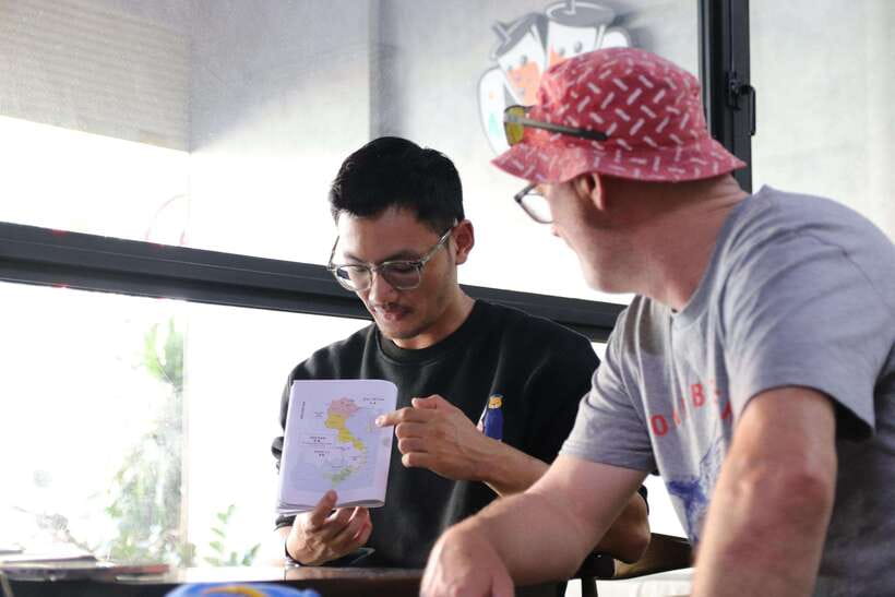 Hanoi: Cho Gioi Vietnam War History Walking Tour - Why this Hanoi history walk feels different