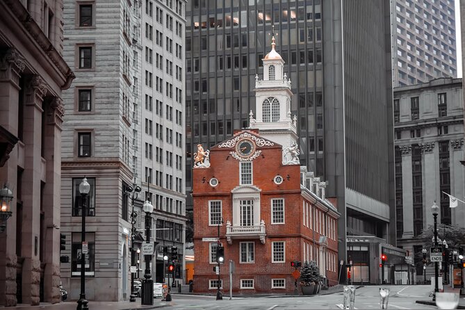 Haunted Boston’s Historic Streets Walking Guided Tour - Nathaniel Hawthorne and the unnamed ghost stop