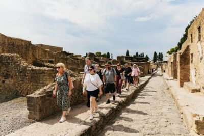 Herculaneum: Skip-the-Line Guided Tour with Archaeologist