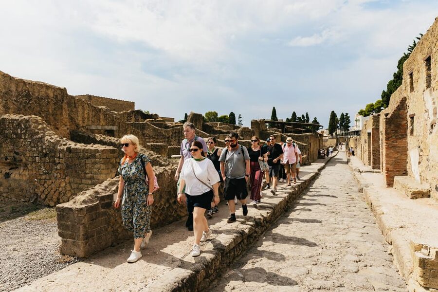 Herculaneum: Skip-the-Line Guided Tour with Archaeologist - Meeting at the Herculaneum ticket office