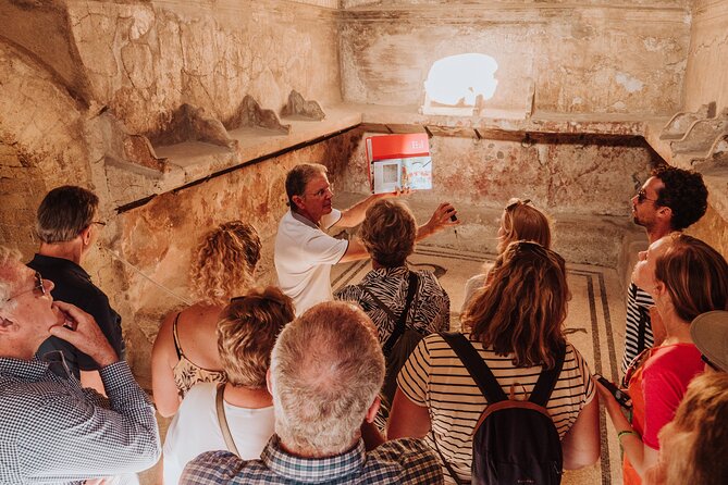 Herculaneum Small Group Tour and Ticket With an Archaeologist - Why Herculaneum deserves its own morning