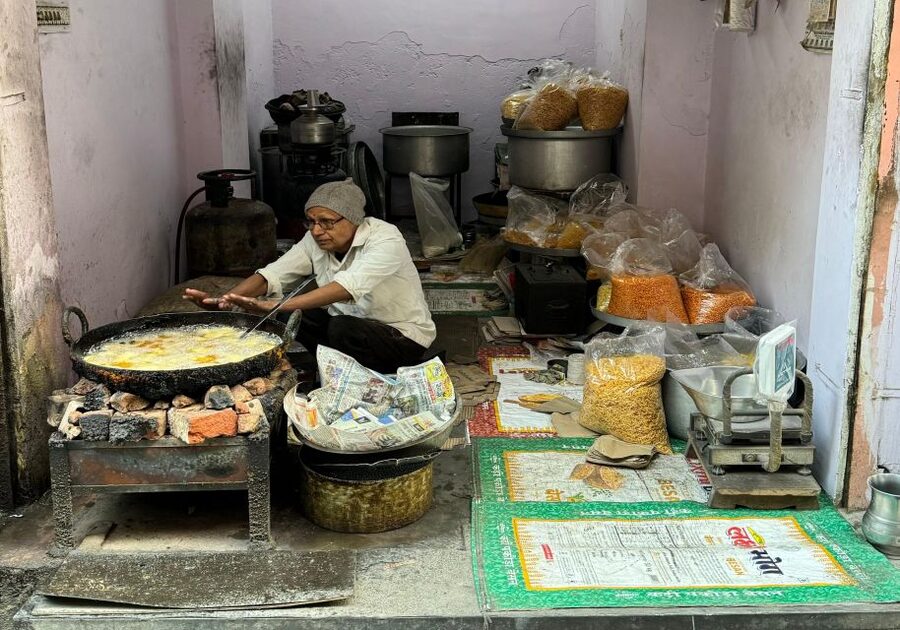 Heritage Walk & Street Food Tasting in Jaipur - Is $21 good value for three hours?