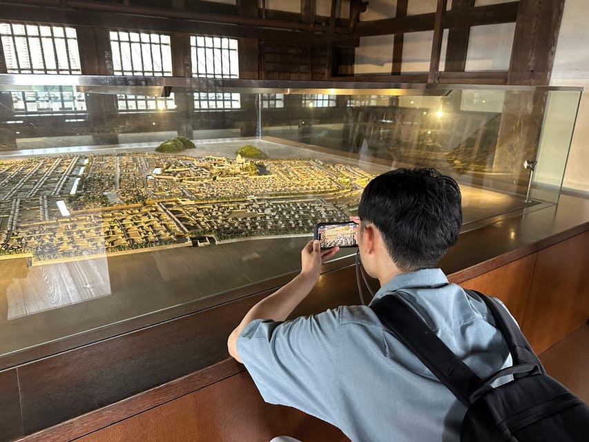 Himeji: Himeji Castle Guided Tour – UNESCO Heritage - Kokoen Garden: a calmer second act