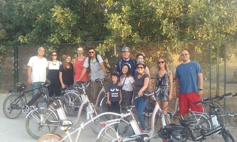 Historic Athens: Small Group Electric Bike Tour - Who should take this Athens bike tour?