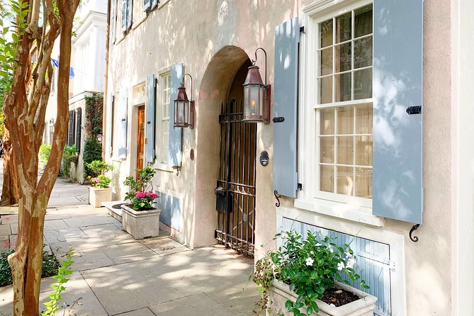 Historic Charleston Guided Sightseeing Walking Tour - Pace, weather, and practical comfort