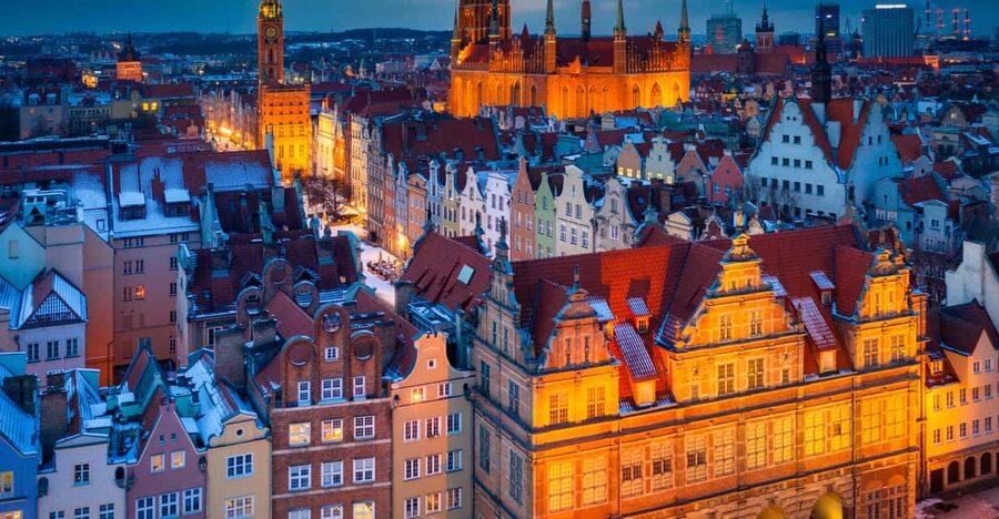 Historic City Center Tour Gdansk in German - The medieval Crane on the waterfront