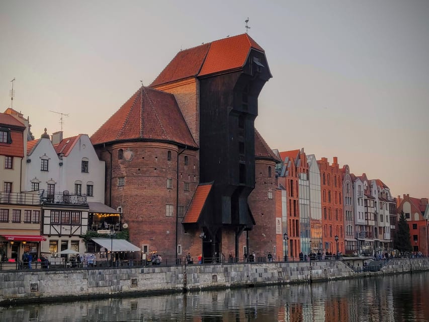 Historic City Center Tour Gdansk in German - Group size and private-tour expectations