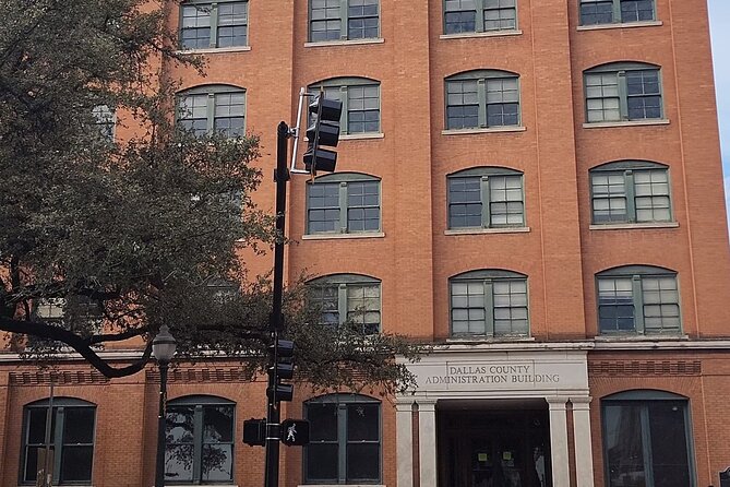 Historic Dallas Downtown Solo Self Guided Walking Tour - Old Red Museum and the courthouse exterior