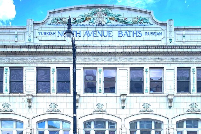 Historic Homes and Cottages of Wicker Park Walking Tour - Key details at a glance