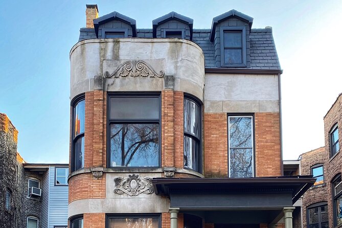 Historic Homes and Cottages of Wicker Park Walking Tour - A route that may be longer than advertised