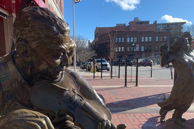 Historic Music Scene Walking Tour in Asheville - Citizen Vinyl and the sound of a working building