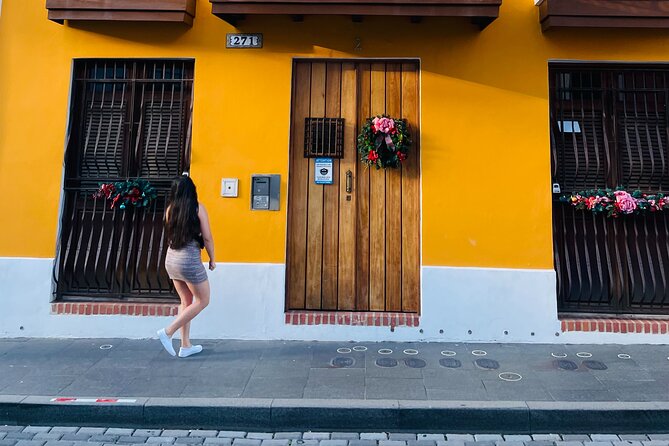 Historic Old San Juan Sunset Walking Tour - Plaza de la Barandilla and the everyday city