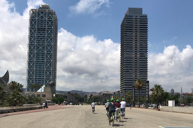 Historical Barcelona E-bike Guided Tour - Modernist Barcelona: Casa Milà and Casa de les Punxes