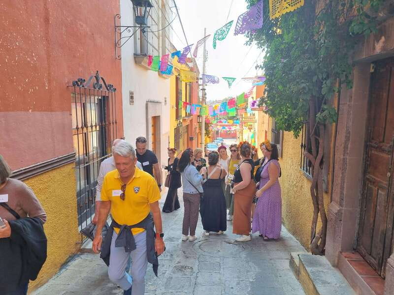 Historical & Cultural Walking Tour of San Miguel de Allende - Entering the Parroquia de San Miguel Arcángel