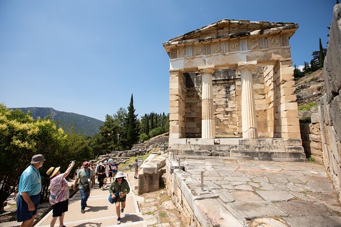 Historical Delphi One Day Tour with Arachova Stop & Expert Guide - Who should book this Delphi day tour