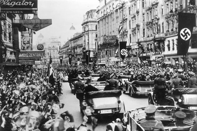Historical Hitler Walking Tour of Vienna - Morzinplatz and the former Gestapo headquarters