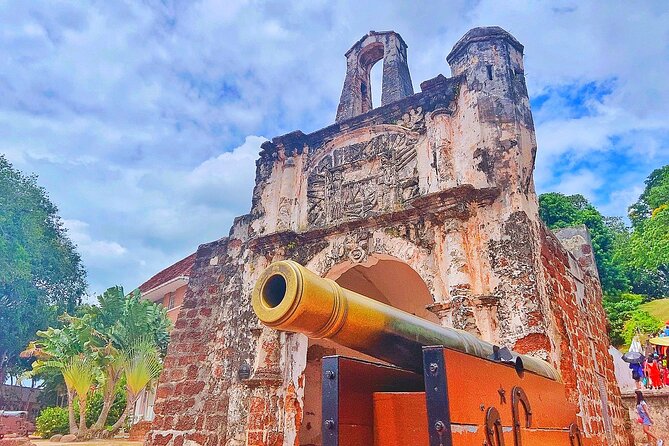 Historical Malacca Day Tour from Kuala Lumpur (Private Tour) - Dutch Square, Christ Church, and the red buildings