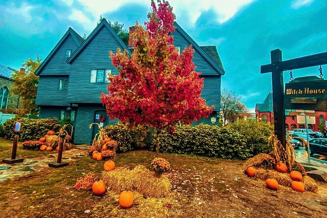 History and Hauntings of Salem Guided Walking Tour - The Witch House stays outside, like every other stop
