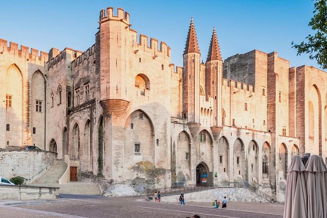 History and Van Gogh in Provence from AIX-EN-PROVENCE - The guide can make or break the experience