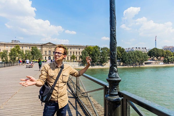 History of Paris City Center w/ Notre Dame Semi-Private 12ppl Max - The Louvre from Cour Carrée to the Pyramid