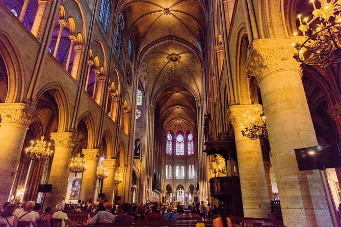 History of Paris City Center w/ Notre Dame Semi-Private 12ppl Max - Royal courts, Sainte-Chapelle, and the Conciergerie