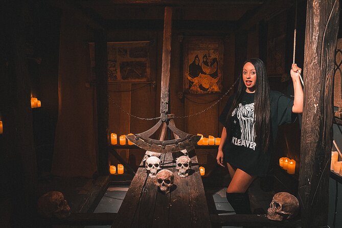 Hollywood: Medieval Torture Museum Ticket with Ghost Hunting - The ghost-hunting activity adds a modern twist