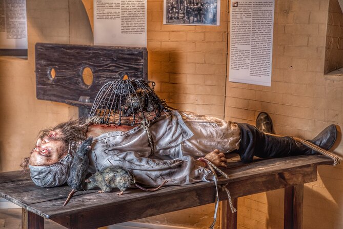 Hollywood: Medieval Torture Museum Ticket with Ghost Hunting - How to make the most of the visit