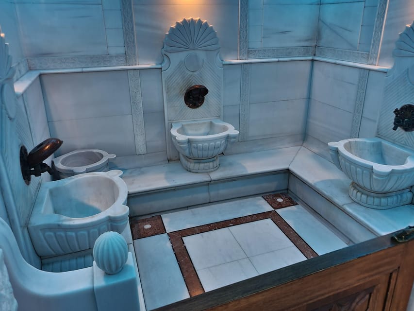 Istanbul: Acemoglu Historical Hammam Entry Ticket - What happens during the one-hour visit