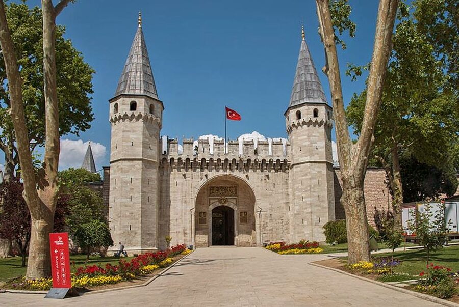 Istanbul: Full-Day Heritage Tour - Hagia Irene and Gulhane Park