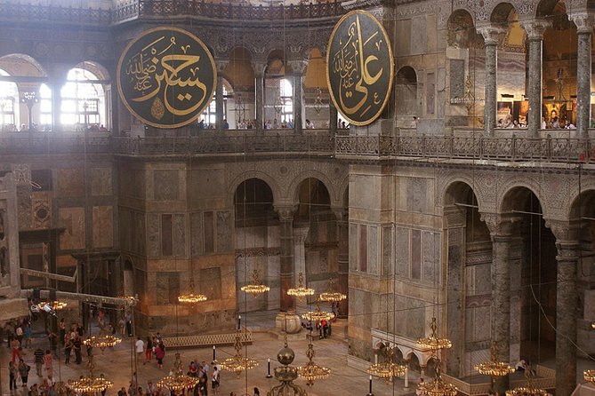 Istanbul Heritage Tour - Incl. Lunch - A Turkish lunch with a rooftop view