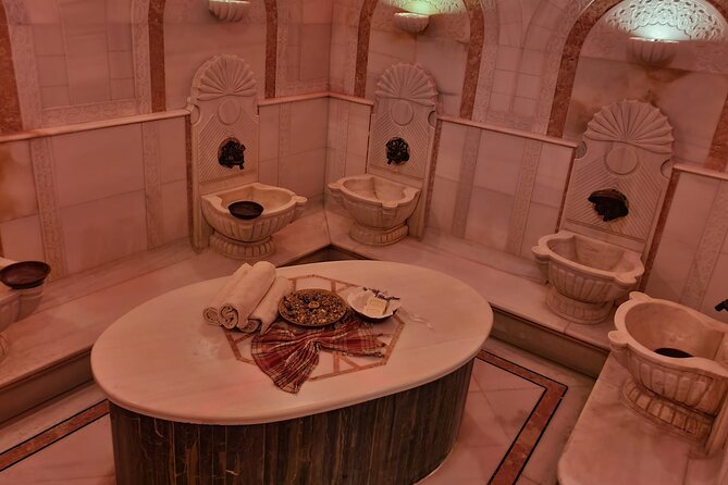 Istanbul : Historical Turkish Bath Experience in Old City - The massage deserves a clear warning