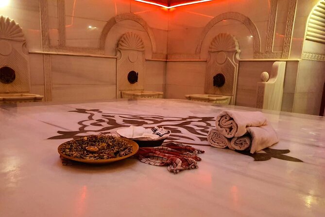 Istanbul : Historical Turkish Bath Experience in Old City - What to wear and what the facilities provide