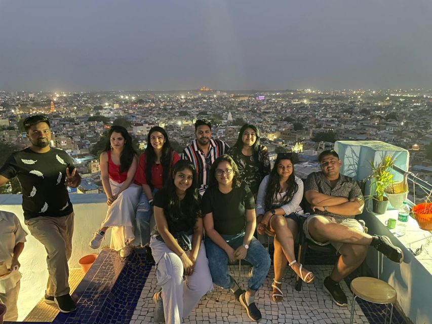 Jodhpur: Blue City Heritage Walking Tour - Shopping for bandhani, bangles, and leather goods