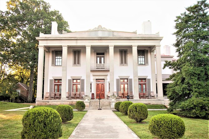 Journey to Jubilee Guided Tour at Belle Meade with Wine Tasting - Walking Belle Meade’s grounds and outbuildings