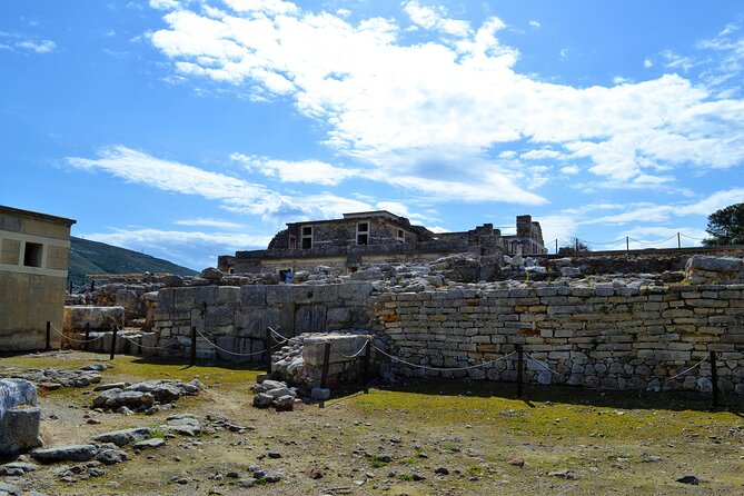Knossos & Archaeological Museum Shared Guided Tour from Chania - Who should book this day trip