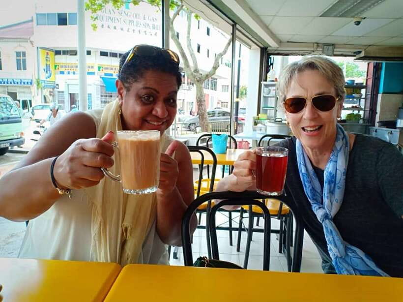 Kuala Lumpur: Batu Caves & Historic Buildings Tour - Why the guide matters so much