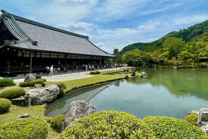 Kyoto Early Bird English Tour: Fushimi-Inari and Arashiyama - Why the early start matters at Kyoto’s most crowded sights