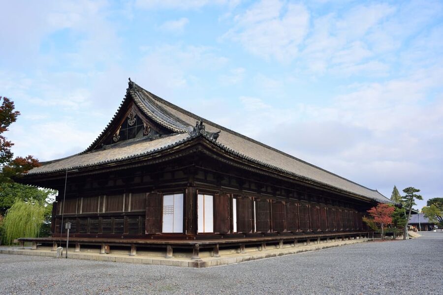 Kyoto: Fushimi Inari, Kinkakuji, Bamboo Grove 1 Day Bus Tour - Walking the Sagano Bamboo Forest