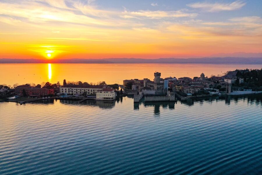 Lake Garda: Historic Castle Cruise with Wine Tasting - Why this four-hour cruise works so well